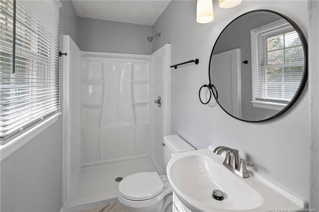 5039 ONSLOW Street, Fayetteville, NC 28311