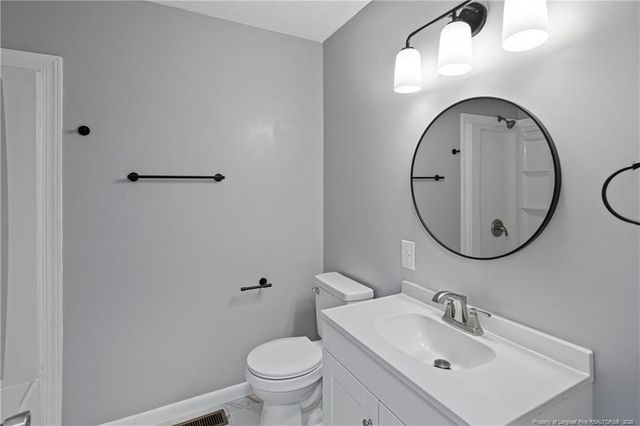 5039 ONSLOW Street, Fayetteville, NC 28311