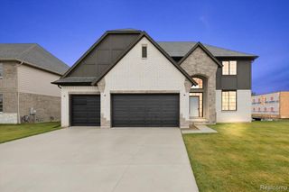 50669 Mistwood Drive, Macomb, MI 48042