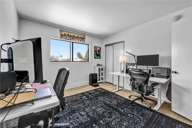 5805 Whitsett Avenue 201, Valley Village, CA 91607