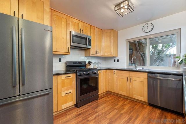 1470 Cactusridge St, San Diego, CA 92105