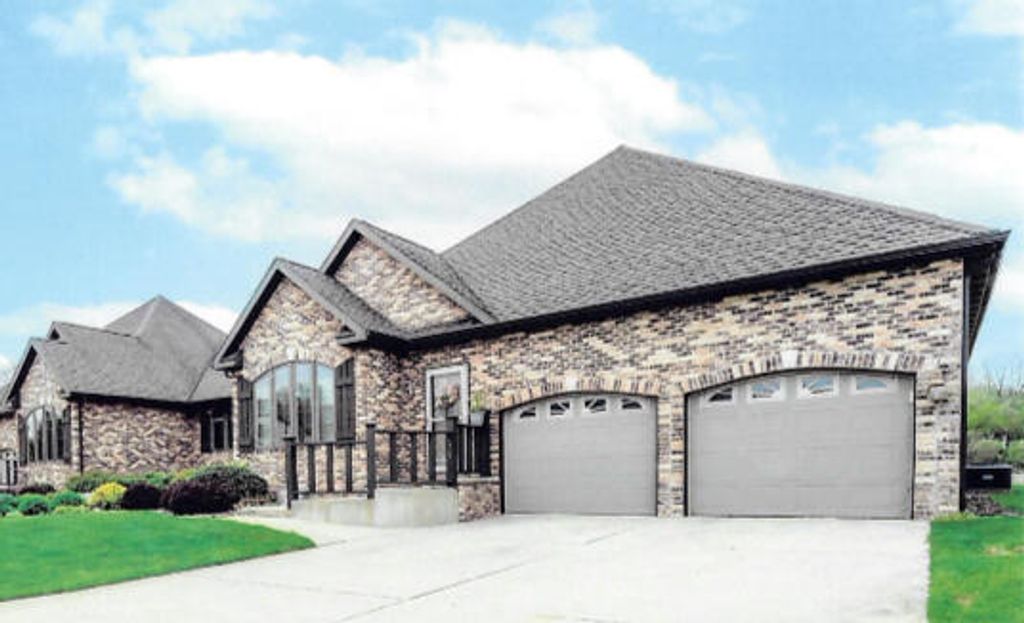 470 Augsburg Path, Royalton Twp, MI 49085