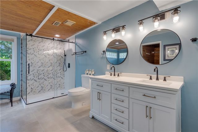 618 Holly Road, Vero Beach, FL 32963