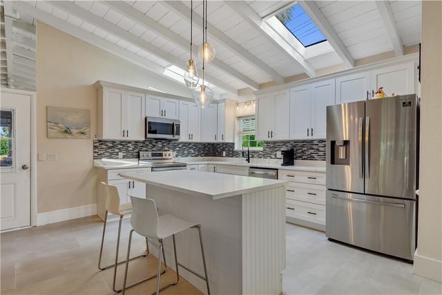 618 Holly Road, Vero Beach, FL 32963