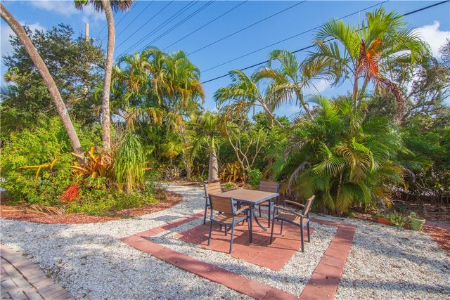 618 Holly Road, Vero Beach, FL 32963