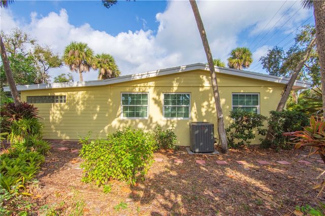 618 Holly Road, Vero Beach, FL 32963