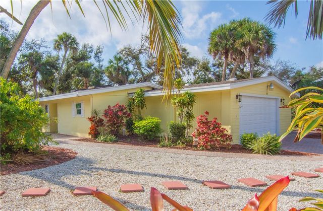 618 Holly Road, Vero Beach, FL 32963