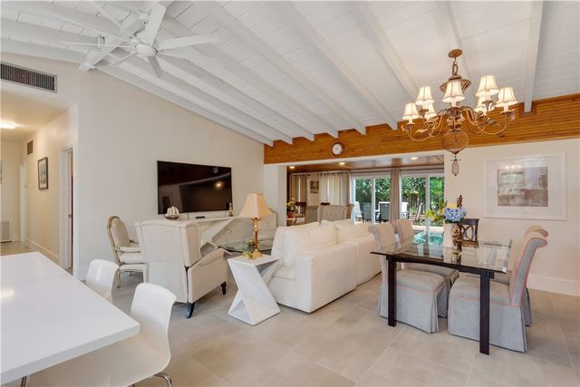 618 Holly Road, Vero Beach, FL 32963