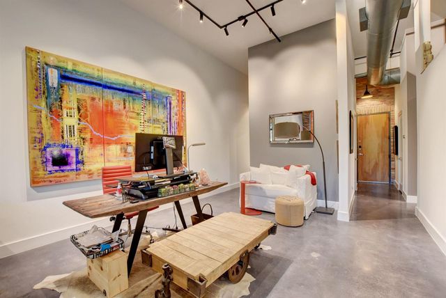 185 NE 4th Avenue 203, Delray Beach, FL 33483