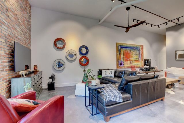 185 NE 4th Avenue 203, Delray Beach, FL 33483