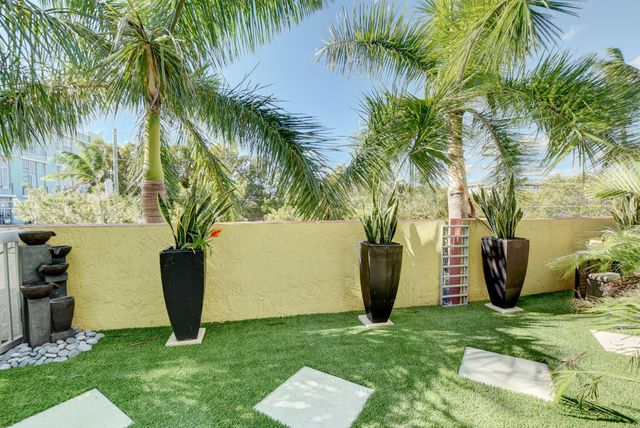 185 NE 4th Avenue 203, Delray Beach, FL 33483
