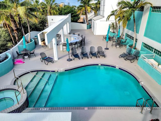 185 NE 4th Avenue 203, Delray Beach, FL 33483