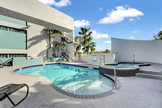 185 NE 4th Avenue 203, Delray Beach, FL 33483