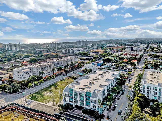 185 NE 4th Avenue 203, Delray Beach, FL 33483