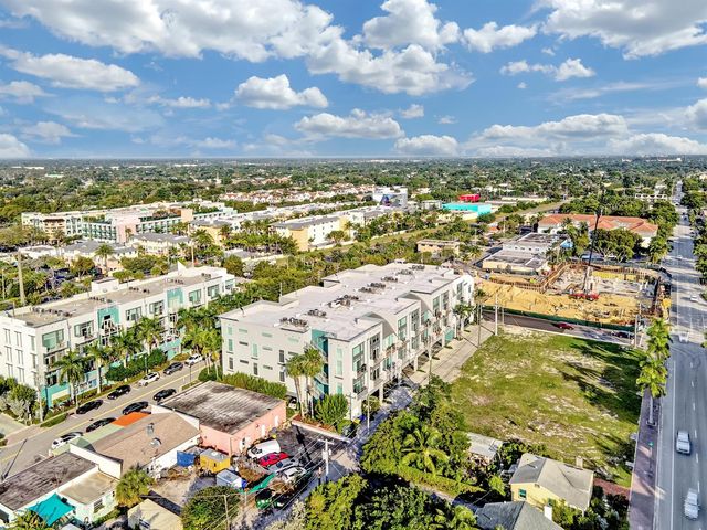 185 NE 4th Avenue 203, Delray Beach, FL 33483