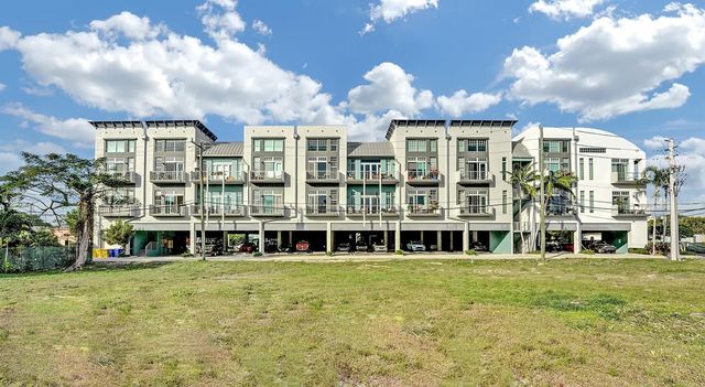 185 NE 4th Avenue 203, Delray Beach, FL 33483