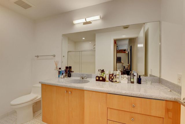 185 NE 4th Avenue 203, Delray Beach, FL 33483