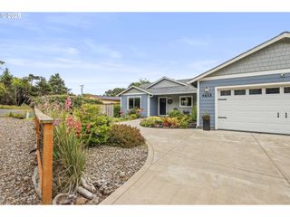 4635 CHAUCER Ct, Depoe Bay, OR 97341