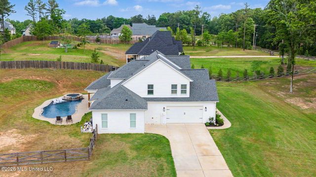 199 Louise Road, Byhalia, MS 38611