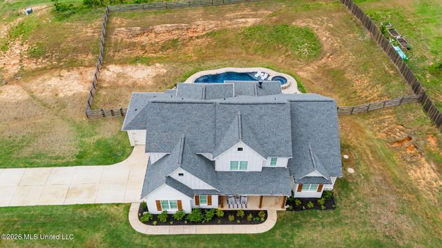199 Louise Road, Byhalia, MS 38611