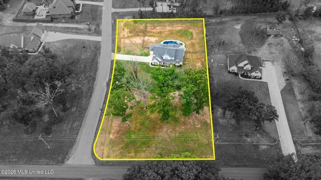199 Louise Road, Byhalia, MS 38611