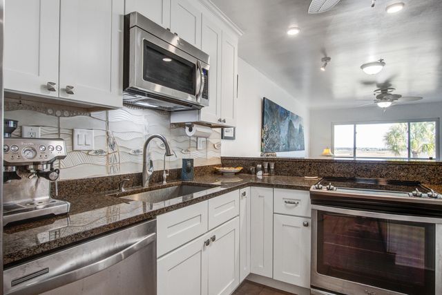 134 Marsh View Villas, Folly Beach, SC 29439