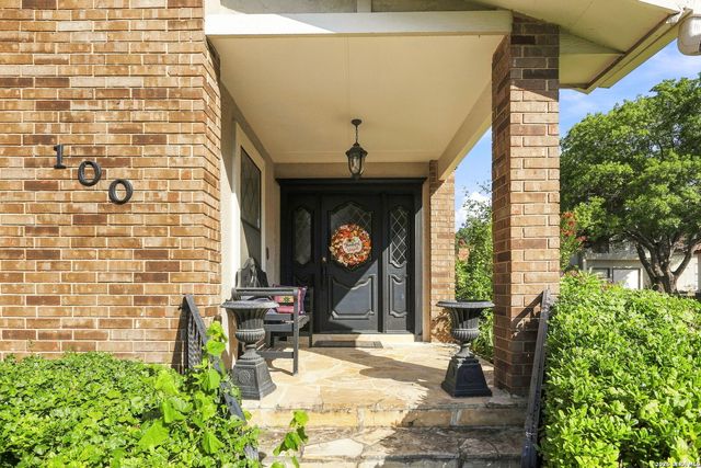 100 Elizabeth Ann Ct., Castle Hills, TX 78213