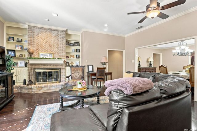 100 Elizabeth Ann Ct., Castle Hills, TX 78213