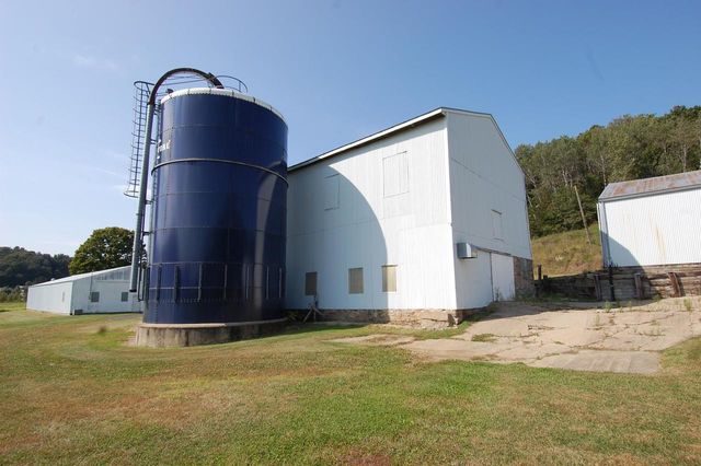 18525 County Road E, Richland Center, WI 53581