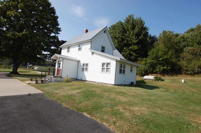 18525 County Road E, Richland Center, WI 53581