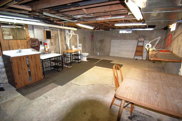 18525 County Road E, Richland Center, WI 53581