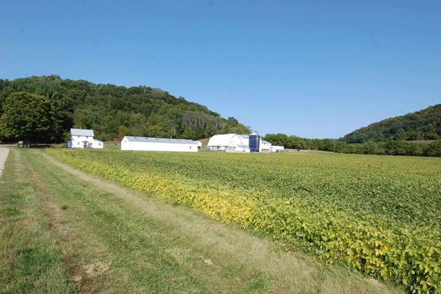 18525 County Road E, Richland Center, WI 53581