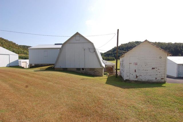 18525 County Road E, Richland Center, WI 53581