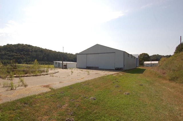 18525 County Road E, Richland Center, WI 53581
