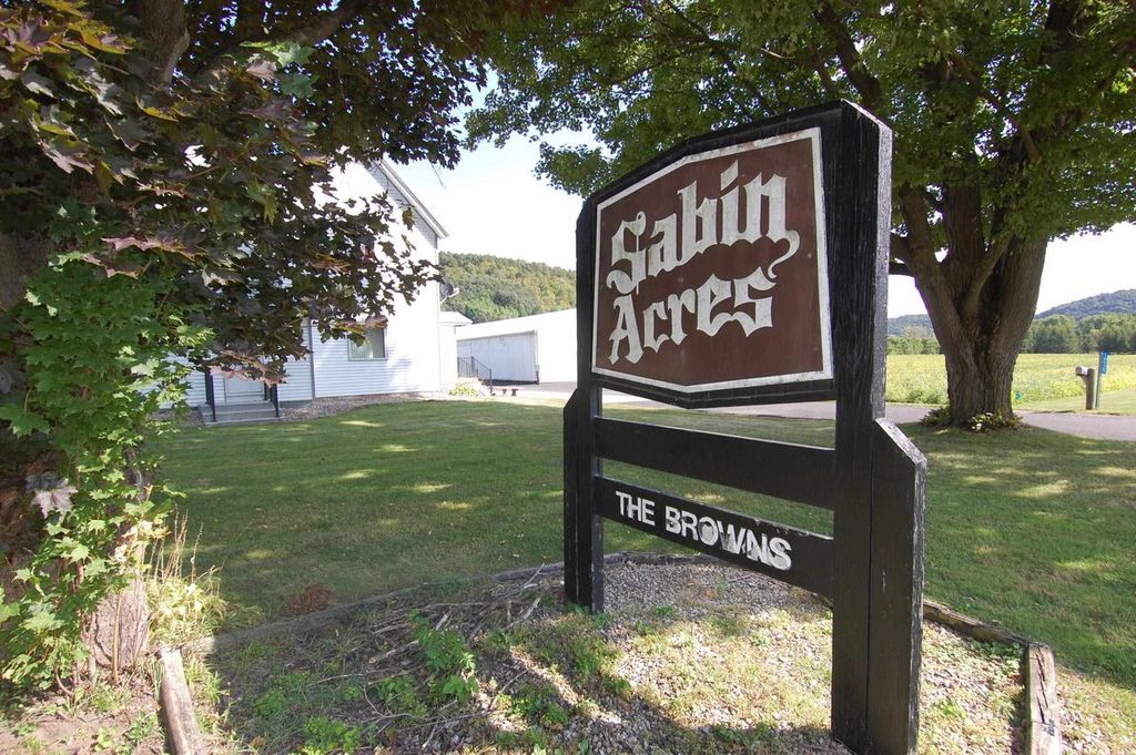 18525 County Road E, Richland Center, WI 53581