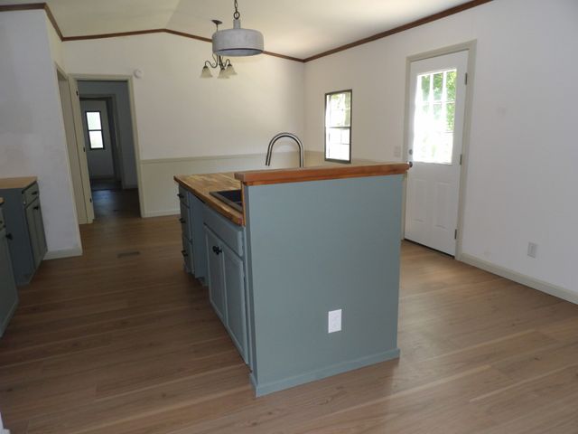 862 Chambers Spring Rd, Waverly, TN 37185
