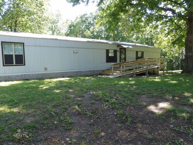 862 Chambers Spring Rd, Waverly, TN 37185