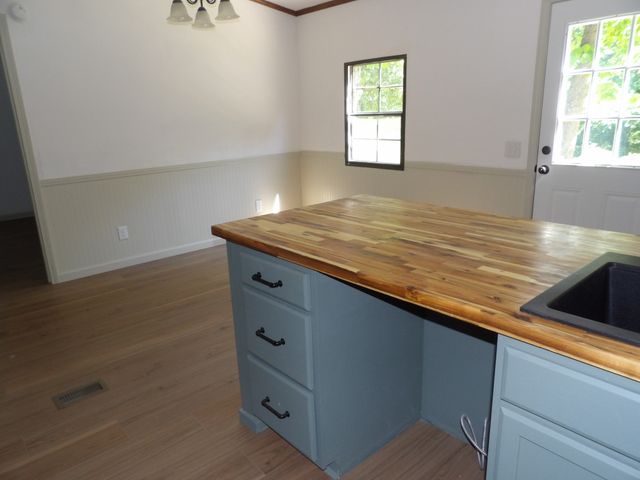 862 Chambers Spring Rd, Waverly, TN 37185