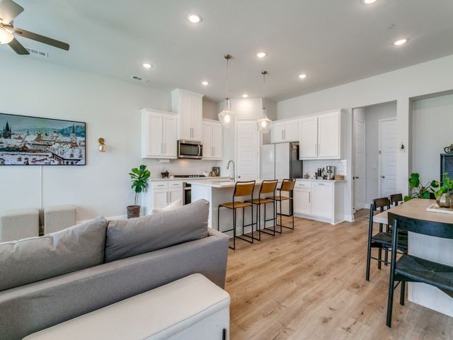 12964 Rockham Lane, Farmers Branch, TX 75234