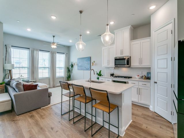 12964 Rockham Lane, Farmers Branch, TX 75234