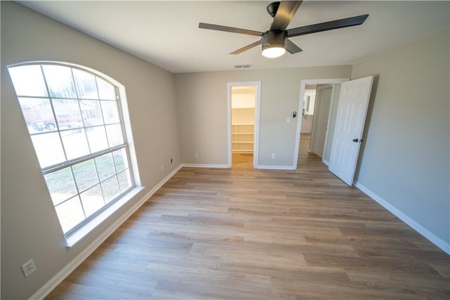 3721 N Creek Cr, Corpus Christi, TX 78410