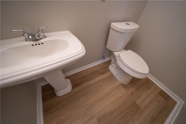 3721 N Creek Cr, Corpus Christi, TX 78410