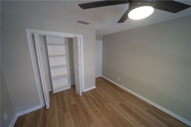 3721 N Creek Cr, Corpus Christi, TX 78410