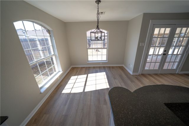 3721 N Creek Cr, Corpus Christi, TX 78410