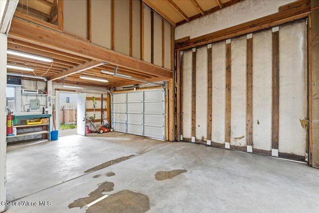 348 Glidden Ave, Priest River, ID 83856