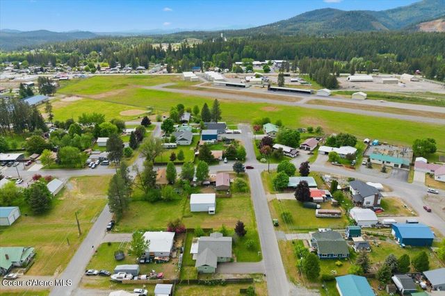 348 Glidden Ave, Priest River, ID 83856
