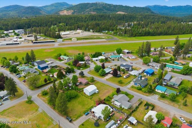 348 Glidden Ave, Priest River, ID 83856