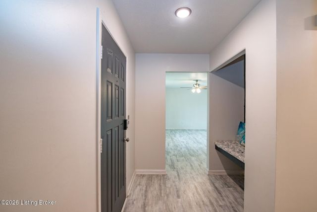 102 Kristen Ct, Radcliff, KY 40160