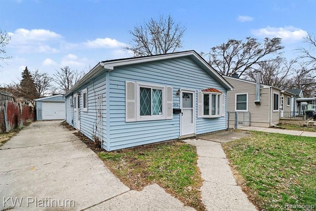 12416 Vernon Avenue, Warren, MI 48089