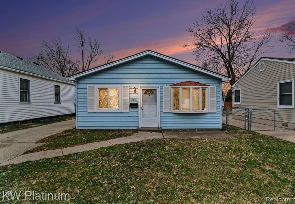 12416 Vernon Avenue, Warren, MI 48089